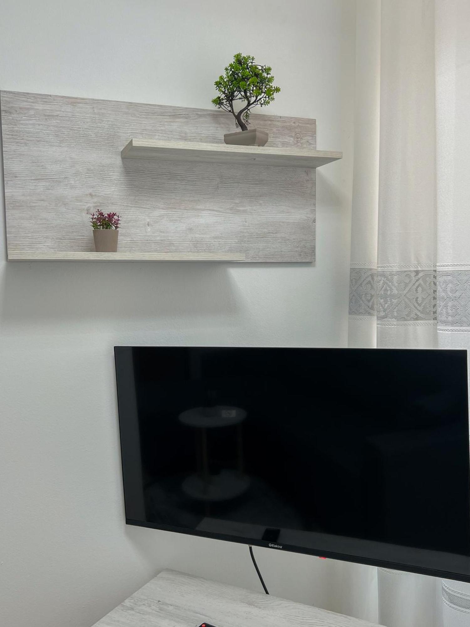 Tirana City Stay Apartments Bagian luar foto