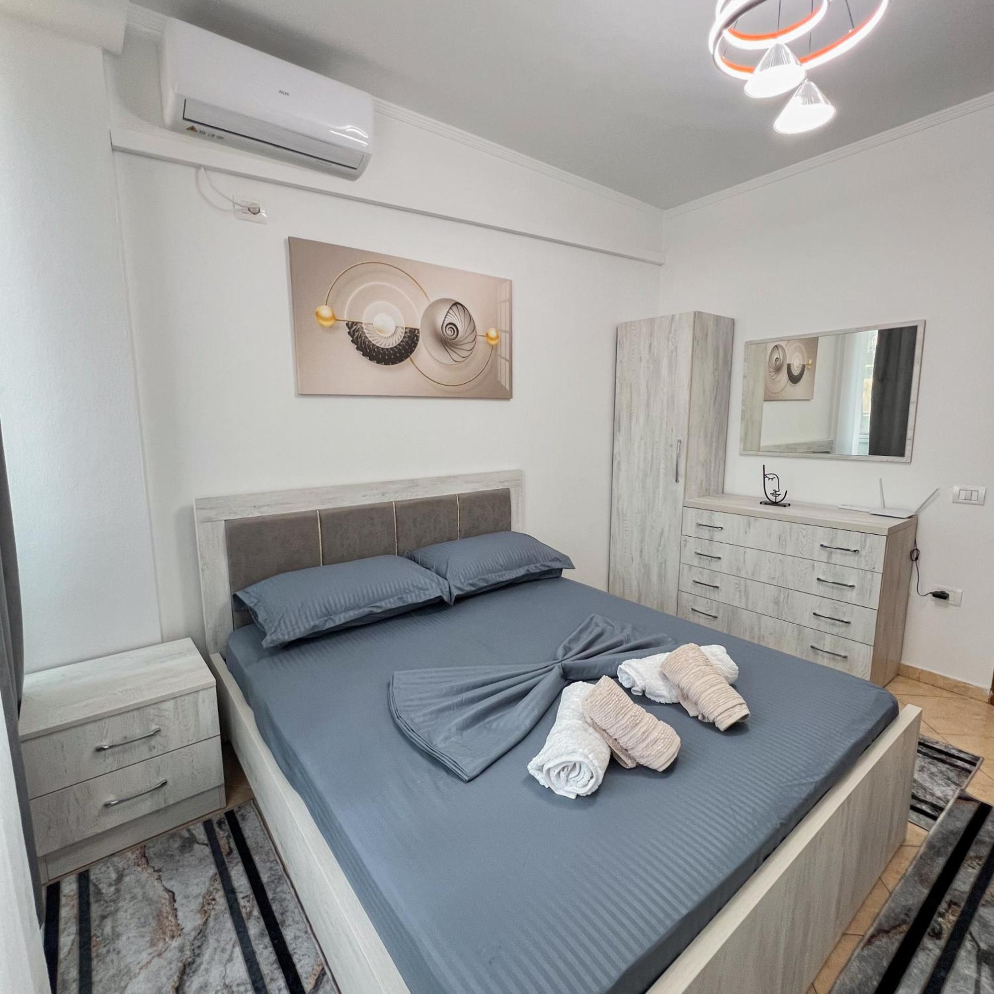 Tirana City Stay Apartments Bagian luar foto